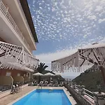 Karos Llaman Himarë