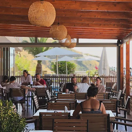 Karos Llaman * Himara