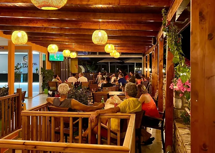 Otel Karos Llaman