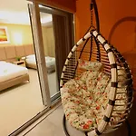 Karos Llaman Hotell Himare
