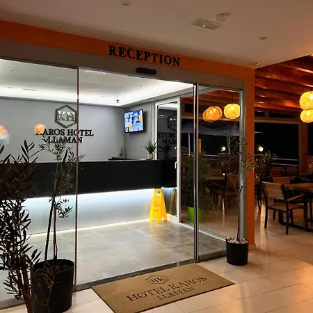 Hotel Karos Llaman