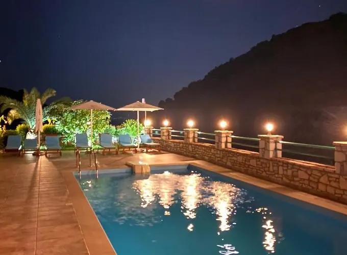 Hotel Karos Llaman *