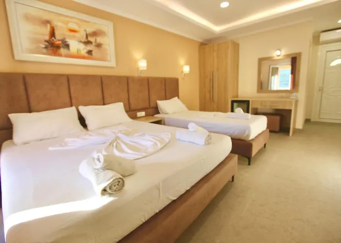 Karos Llaman Hotel *