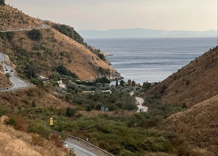 Karos Llaman Hotel *